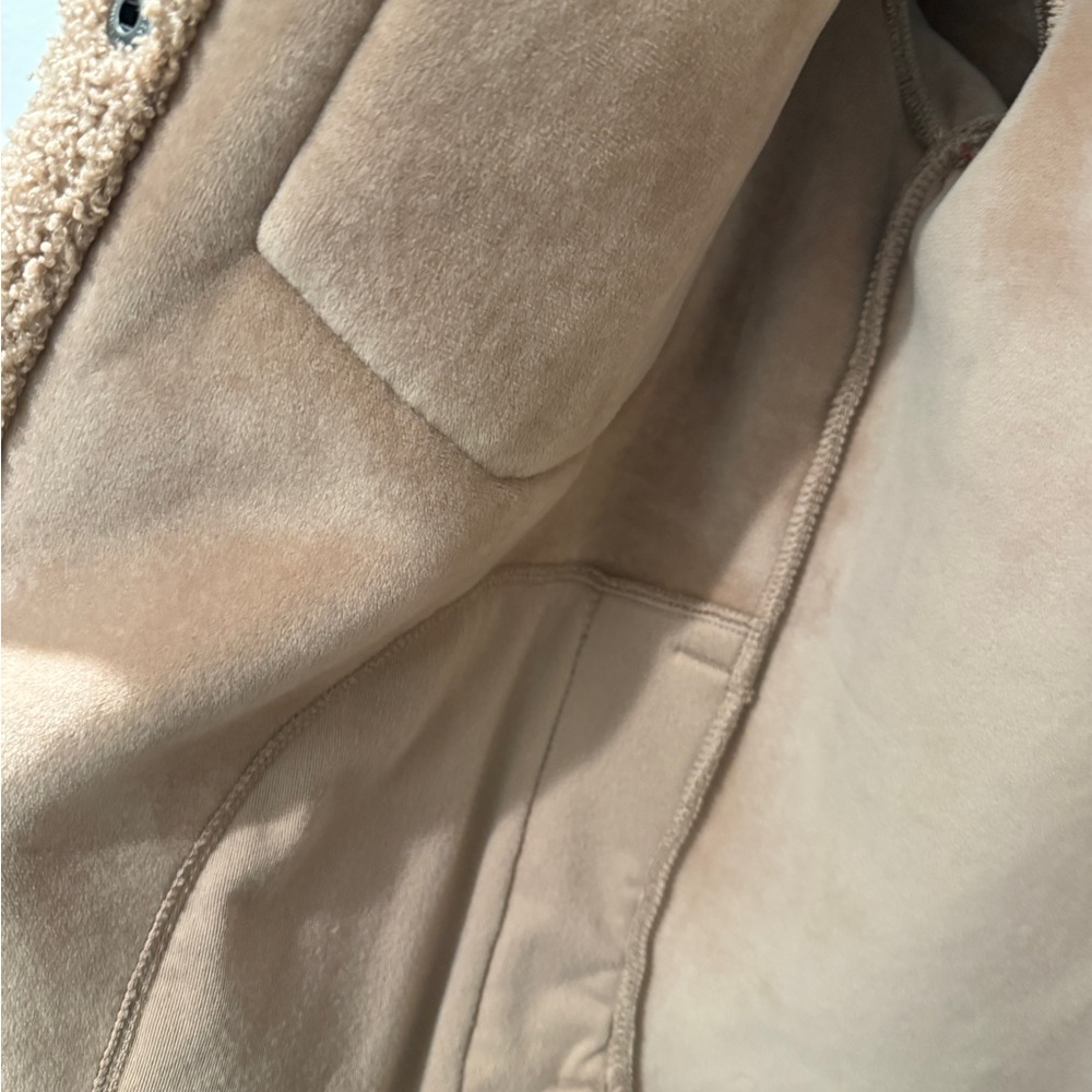 Abercrombie Cozy Tan Sherpa Jacket - Picture 7 of 7